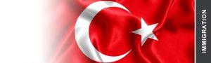 پرچم ترکیه با یک ستاره و هلال سفید در زمینه قرمز