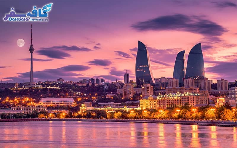 تصویری از نمای خارجی مرکز فرهنگی حیدر علی اف در باکو، مناسب برای پکیج‌های تور باکو