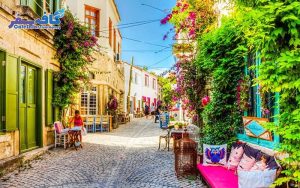 بنر تور ازمیر لحظه آخری شامل نمای ساعت تاریخی ازمیر و سواحل اژه، رزرو پکیج‌های مسافرتی با تخفیف ویژه در آژانس کافه سفر پاز