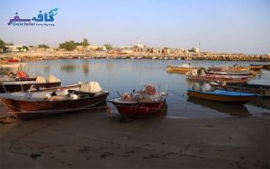 پوستر تورهای لحظه آخری بوشهر، نمای بافت تاریخی و عمارت‌های ساحلی، ویژه رزرو پکیج‌های گردشگری جنوب در کافه سفر پاز