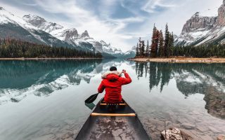 کوهستان های زیبا و برفی در کانادا