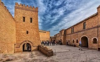 مرجع تورهای لحظه آخری خرمشهر