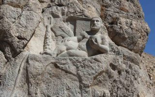 مرجع تورهای لحظه آخری اورامانات