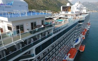 Persian Gulf cruise ship 25