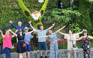 تصاویر تور گروهی قبلی ویتنام کافه سفر